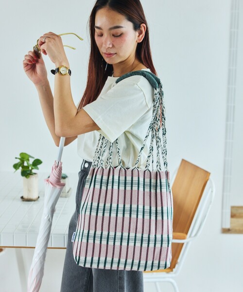 DULTON(ダルトン)の「DULTON/ダルトン HAMMOCK TOTE S ハンモック ストライプトートS(トートバッグ・レディース・イエロー/ネイビー/ピンク/レッド/グリーン/ブルー・ONE SIZE)」の16枚目の写真