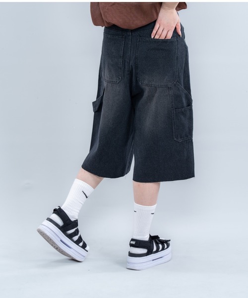 En serio TOKYO（エンソリオトーキョー）の「ペインターショートデニムパンツ（その他パンツ・メンズ・ブルー/ブラック/ネイビー・MEDIUM/LARGE/X-LARGE）」の7枚目の写真
