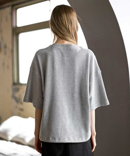 ROCHEM(ローシェン)の「サーマルヘンリーネックドローコードT(Tシャツ/カットソー・メンズ・ブラウン/グレー/ブラック/グレー系/ブラック系・XS/S/M/L)」の8枚目の写真