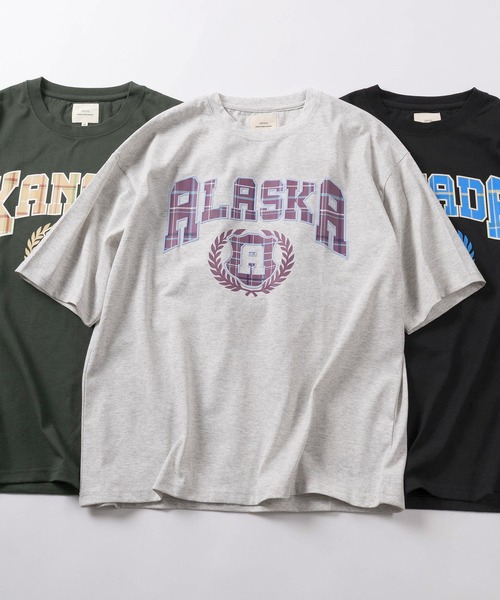 make a ray!(メイク ア レイ!)の「【81】 ワッペンロゴ カレッジデザイン Tシャツ/メンズ/レディース(Tシャツ/カットソー・メンズ・アッシュグレー/チャコールグレー/ブラック系その他/ブラック/ホワイト/ホワイト系その他/オートミール/ダークグレー・M/L/XL)」の8枚目の写真