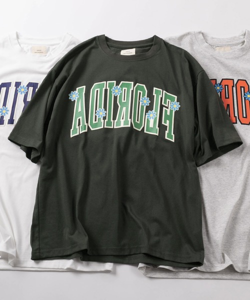 make a ray!(メイク ア レイ!)の「【81】 ワッペンロゴ カレッジデザイン Tシャツ/メンズ/レディース(Tシャツ/カットソー・メンズ・アッシュグレー/チャコールグレー/ブラック系その他/ブラック/ホワイト/ホワイト系その他/オートミール/ダークグレー・M/L/XL)」の6枚目の写真