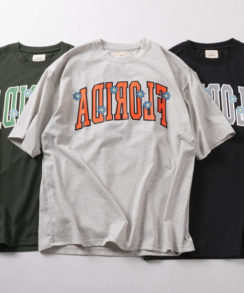 make a ray!(メイク ア レイ!)の「【81】 ワッペンロゴ カレッジデザイン Tシャツ/メンズ/レディース(Tシャツ/カットソー・メンズ・アッシュグレー/チャコールグレー/ブラック系その他/ブラック/ホワイト/ホワイト系その他/オートミール/ダークグレー・M/L/XL)」の7枚目の写真