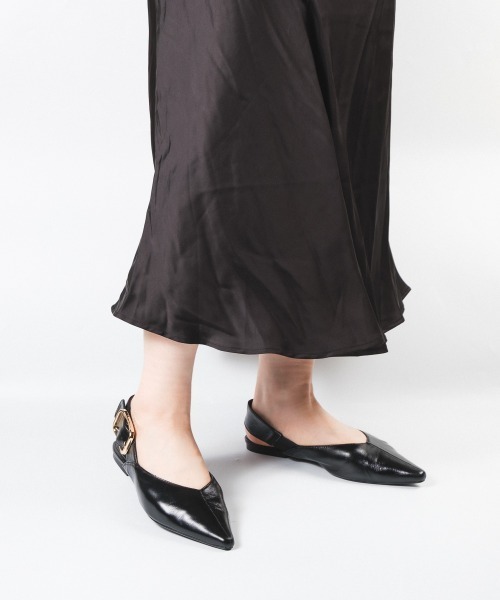 STEVE MADDEN（スティーブマデン）の「バックベルトミュール/S.MADDEN SIANNA-VA（パンプス・レディース・ブラック・22.5cm/23.0cm/23.5cm/23.5-24/24.0cm/24.5cm）」の4枚目の写真