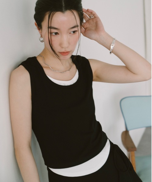 DRWCYS(ドロシーズ)の「レイヤードカットタンクトップ(タンクトップ・レディース・ホワイト/ブラック・FREE)」の9枚目の写真