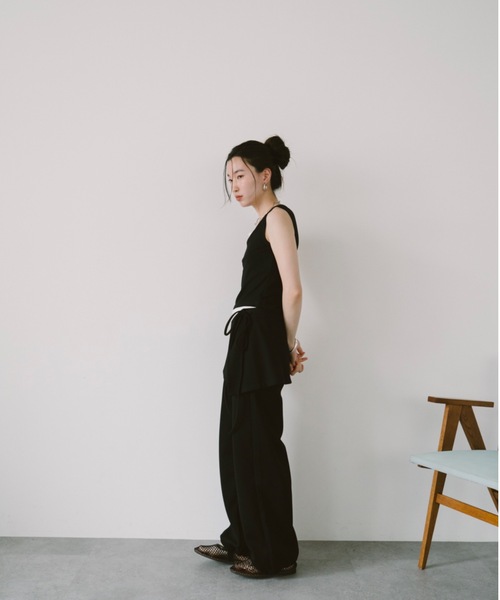 DRWCYS(ドロシーズ)の「レイヤードカットタンクトップ(タンクトップ・レディース・ホワイト/ブラック・FREE)」の16枚目の写真