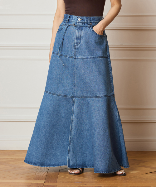IENA LA BOUCLE ロープゾメデニム ティアードスカート◆新品未使用 IENA LA BOUCLE（イエナラブークル）の「IENA LA BOUCLE
