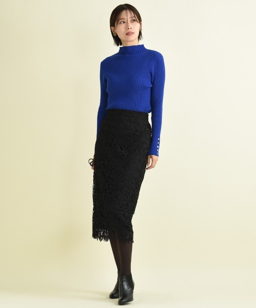 INTERPLANET（インタープラネット）の「変形編み袖口ボタンリブニット（ニット/セーター・レディース・ブルー/レッド/オフホワイト/イエロー/ブラック・LARGE/FREE）」の12枚目の写真