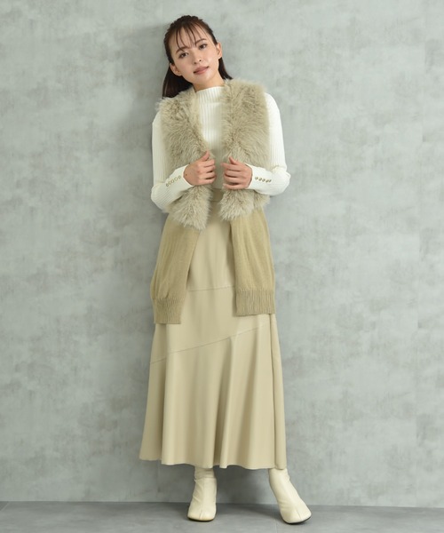 INTERPLANET（インタープラネット）の「変形編み袖口ボタンリブニット（ニット/セーター・レディース・ブルー/レッド/オフホワイト/イエロー/ブラック・LARGE/FREE）」の16枚目の写真