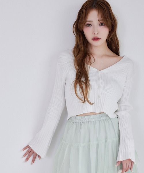 one after another NICE CLAUP(ワンアフターアナザーナイスクラップ)の「【WEB限定/REVIVAL】フレアスリーブVネックカーディガン(カーディガン/ボレロ・レディース・オフホワイト/イエロー/ピンク/ブラック/ピンク系・FREE)」の2枚目の写真