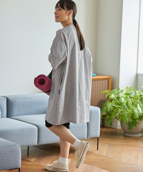 THE CRAFT CREW PRODUCTS(ザクラフトクループロダクツ)の「〈クイックドライ〉ビッグシルエット ストレッチTシャツワンピース【THE CRAFT CREW PRODUCTS】(Tシャツ/カットソー・レディース・ネイビー/ライトグレー/ブラック/アイボリー・FREE)」の8枚目の写真