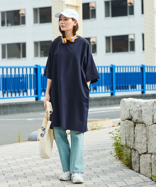 THE CRAFT CREW PRODUCTS(ザクラフトクループロダクツ)の「〈クイックドライ〉ビッグシルエット ストレッチTシャツワンピース【THE CRAFT CREW PRODUCTS】(Tシャツ/カットソー・レディース・ネイビー/ライトグレー/ブラック/アイボリー・FREE)」の14枚目の写真