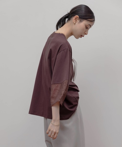 Eimee Law（エイミーロウ）の「テープロゴ エンブロ切替トップス（Tシャツ/カットソー・レディース・ブラウン/オフホワイト/ブラック/グレー・FREE）」の5枚目の写真