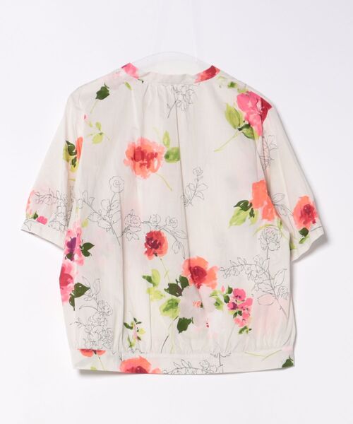 セール】コットンローンルシオール加工ブラーフラワープリント