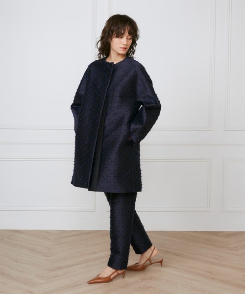INED(イネド)の「ノーカラーAラインコート《la veille by SUPERIOR CLOSET》【セットアップ対応】(ノーカラーコート・レディース・ネイビー/アイボリー・9号)」の4枚目の写真