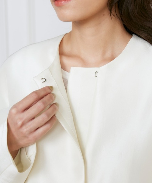 INED(イネド)の「ノーカラーAラインコート《la veille by SUPERIOR CLOSET》【セットアップ対応】(ノーカラーコート・レディース・ネイビー/アイボリー・9号)」の11枚目の写真