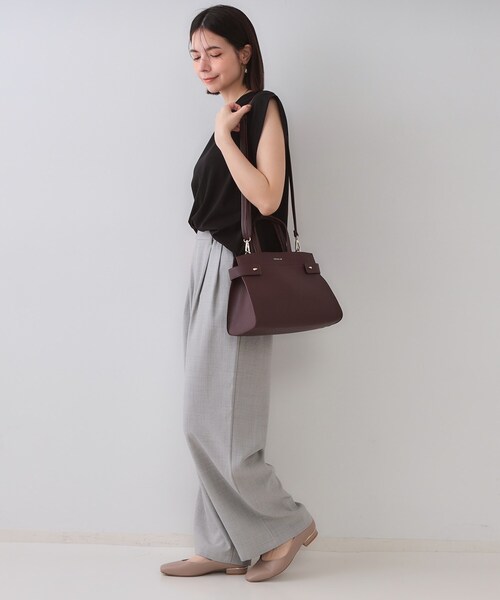 OPAQUE.CLIP（オペークドットクリップ）の「【軽量/2WAY/通勤対応】コメットデザインミドルバッグ（ショルダーバッグ・レディース・アイボリー/ボルドー/ブラック・00）」の21枚目の写真