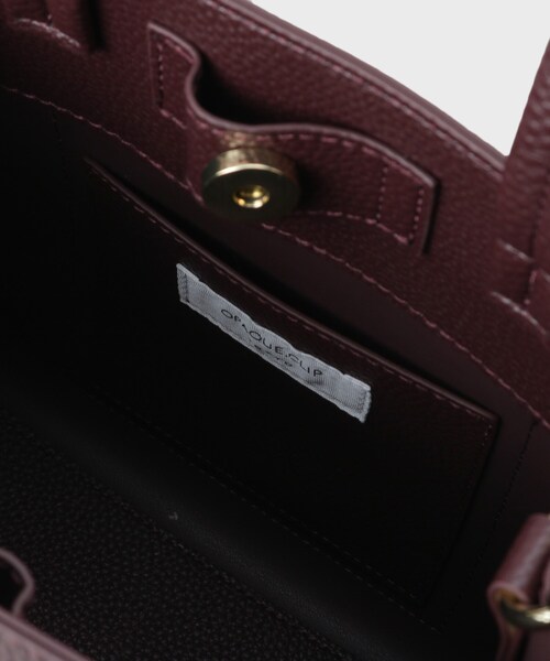 OPAQUE.CLIP（オペークドットクリップ）の「【軽量/2WAY/通勤対応】コメットデザインミドルバッグ（ショルダーバッグ・レディース・アイボリー/ボルドー/ブラック・00）」の10枚目の写真