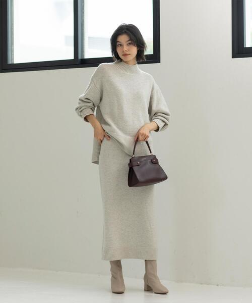 OPAQUE.CLIP（オペークドットクリップ）の「【軽量/2WAY/通勤対応】コメットデザインミドルバッグ（ショルダーバッグ・レディース・アイボリー/ボルドー/ブラック・00）」の6枚目の写真