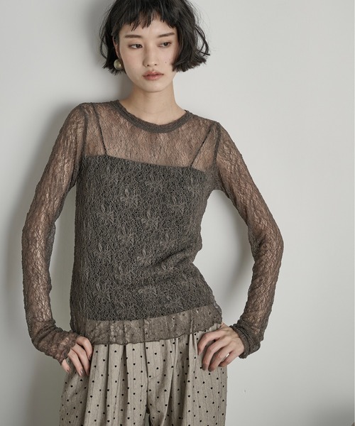 THE YOn（ザヨン）の「ストレッチレースクルーネックPO（Tシャツ/カットソー・レディース・グレイッシュベージュ/ブラック/ピンク/アイボリー・FREE）」の4枚目の写真