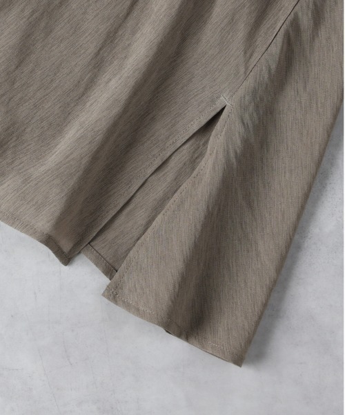 Right-on(ライトオン)の「【HONEYSUCKLE ROSE】タックシアーチュニック(チュニック・レディース・オフホワイト/ブラック/カーキブラウン・M/L)」の11枚目の写真