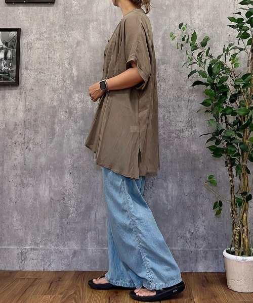 Right-on(ライトオン)の「【HONEYSUCKLE ROSE】タックシアーチュニック(チュニック・レディース・オフホワイト/ブラック/カーキブラウン・M/L)」の14枚目の写真