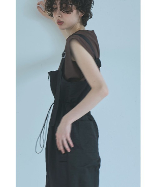 marjour（マージュール）の「NYLON ZIP SALOPETTE（サロペット/オーバーオール・レディース・ブラック/ベージュ・M）」の11枚目の写真