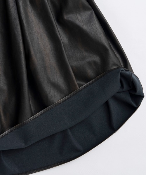 MAISON SPECIAL(メゾンスペシャル)の「Waist Frill Vegan Leather Mid-length Skirt/ウエストフリルヴィーガンレザーミモレスカート(スカート・レディース・ブラウン/ブラック・36/38)」の15枚目の写真