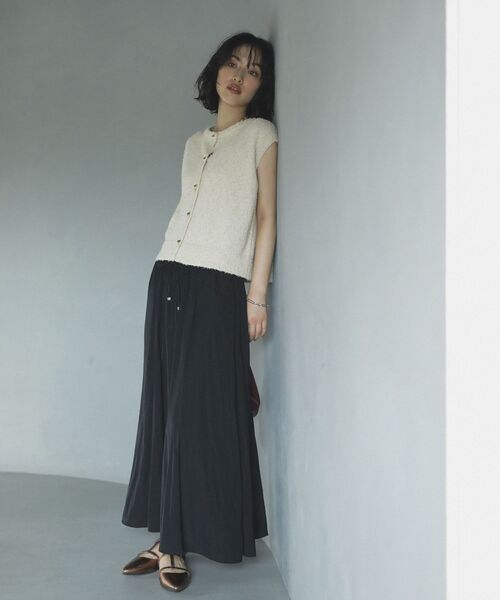 Green　Parks（グリーンパークス）の「ツイード風金釦ニットベスト（ベスト・レディース・アイボリー/ブラック/グレー・FREE）」の17枚目の写真