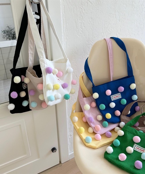 aimoha(アイモハ)の「【-aimoha-KIDS-】キッズ カラフルぽんぽんショルダーバッグ(ショルダーバッグ・キッズ・ベージュ/イエロー/ブルー・FREE)」の13枚目の写真