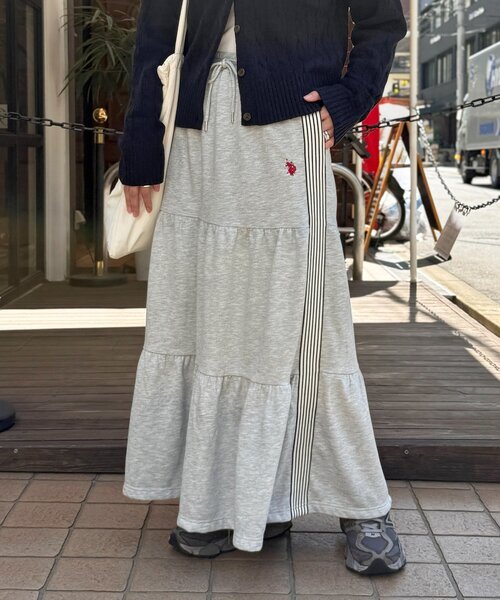 U.S. POLO ASSN.（ユーエスポロアッスン）の「ティアードスカート（スカート・レディース・アイボリー/ブラック/ネイビー/ブラウン系その他/グレー系その他/ブルー系その他/ブラック系その他/ベージュ系その他/ダークブルー/ベージュ系その他2/ブルー系その他2/ブラック系その他2/サックスブルー・FREE/PS）」の5枚目の写真