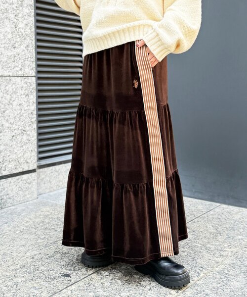 U.S. POLO ASSN.（ユーエスポロアッスン）の「ティアードスカート（スカート・レディース・アイボリー/ブラック/ネイビー/ブラウン系その他/グレー系その他/ブルー系その他/ブラック系その他/ベージュ系その他/ダークブルー/ベージュ系その他2/ブルー系その他2/ブラック系その他2/サックスブルー・FREE/PS）」の6枚目の写真