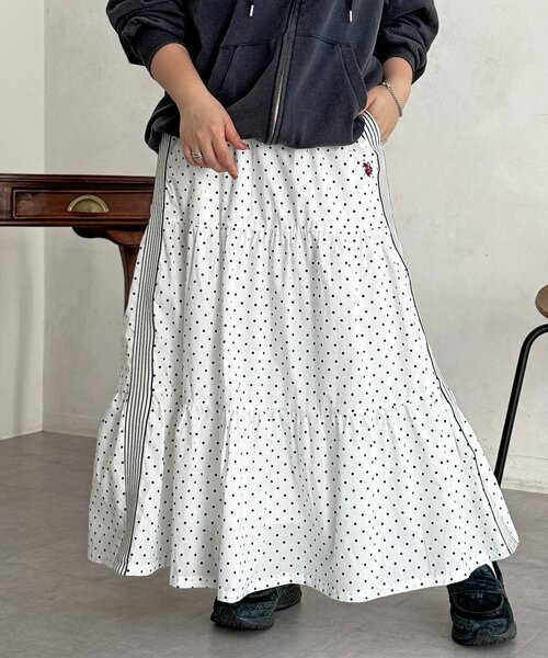 U.S. POLO ASSN.（ユーエスポロアッスン）の「ティアードスカート（スカート・レディース・アイボリー/ブラック/ネイビー/ブラウン系その他/グレー系その他/ブルー系その他/ブラック系その他/ベージュ系その他/ダークブルー/ベージュ系その他2/ブルー系その他2/ブラック系その他2/サックスブルー・FREE/PS）」の22枚目の写真