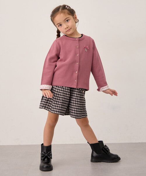 ANY（エニィ）の「まいにちスナップカーディガン（カーディガン/ボレロ・キッズ・アイボリー系/ライラック系/ピンク系/ブラック系・100/110/120/130）」の16枚目の写真