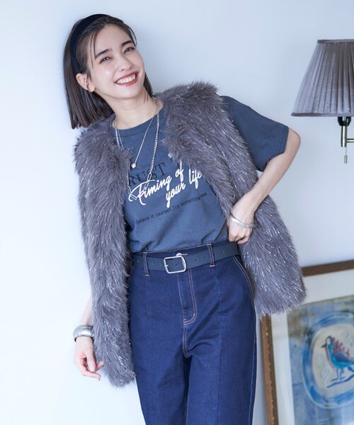 Remind me and forever（リマインドミーアンドフォーエバー）の「【nane】ピグメント加工ロゴTシャツ（Tシャツ/カットソー・レディース・ネイビー/レッド/チャコールグレー・FREE）」の10枚目の写真