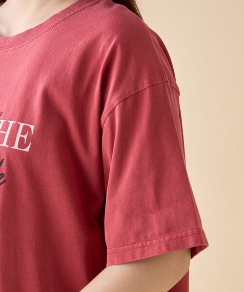 Remind me and forever（リマインドミーアンドフォーエバー）の「【nane】ピグメント加工ロゴTシャツ（Tシャツ/カットソー・レディース・ネイビー/レッド/チャコールグレー・FREE）」の19枚目の写真