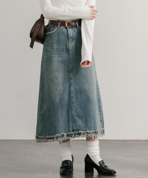 Rocky Monroe(ロッキーモンロー)の「ヴィンテージライクAラインセミロングフリンジデニムスカート(デニムスカート・レディース・ブルー/グレー・M/L)」の2枚目の写真