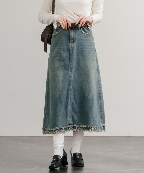Rocky Monroe(ロッキーモンロー)の「ヴィンテージライクAラインセミロングフリンジデニムスカート(デニムスカート・レディース・ブルー/グレー・M/L)」の9枚目の写真