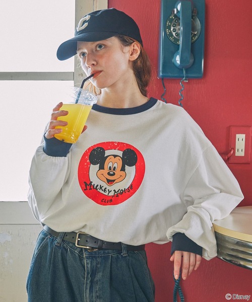 Disney(ディズニー)の「【Disney】別注 Mickey&Friends ミッキー&フレンズ アソートデザイン リンガー長袖Tシャツ(Tシャツ/カットソー・レディース・ネイビー/スミクロ/ブラック系/ネイビー系1/ネイビー系/チャコールグレー・FREE)」の4枚目の写真
