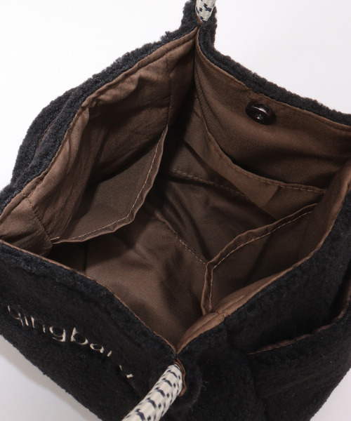 ikka（イッカ）の「【軽量】ボアロゴイリミニトート（トートバッグ・レディース・ブラック/ブラウン/オフホワイト/モカ・FREE）」の12枚目の写真