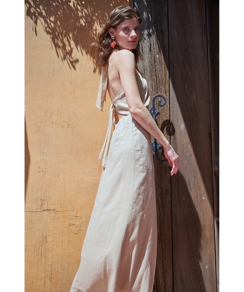 Estella.K(エステラケー)の「Agrigento Dress ホルターリングロングドレス(ワンピース・レディース・ブラック/ブラウン/ライトベージュ・FREE)」の15枚目の写真