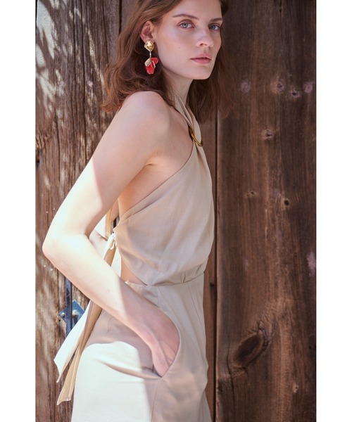 Estella.K(エステラケー)の「Agrigento Dress ホルターリングロングドレス(ワンピース・レディース・ブラック/ブラウン/ライトベージュ・FREE)」の18枚目の写真