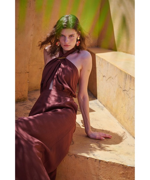 Estella.K(エステラケー)の「Agrigento Dress ホルターリングロングドレス(ワンピース・レディース・ブラック/ブラウン/ライトベージュ・FREE)」の19枚目の写真