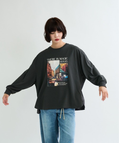 A.D.C.L.（エーディーシーエル）の「背面 デニム切替 プリント ビッグTシャツ（Tシャツ/カットソー・レディース・チャコールグレー/オフホワイト・M/L）」の18枚目の写真