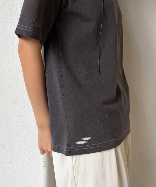 AIC.(エーアイシー)の「ピグメント加工カットアウトダメージTシャツ(Tシャツ/カットソー・レディース・オフホワイト/チャコールグレー/ブラウン・FREE)」の16枚目の写真