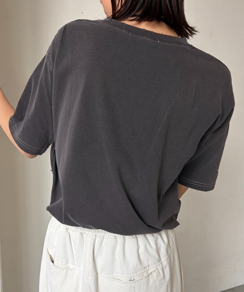 AIC.(エーアイシー)の「ピグメント加工カットアウトダメージTシャツ(Tシャツ/カットソー・レディース・オフホワイト/チャコールグレー/ブラウン・FREE)」の20枚目の写真