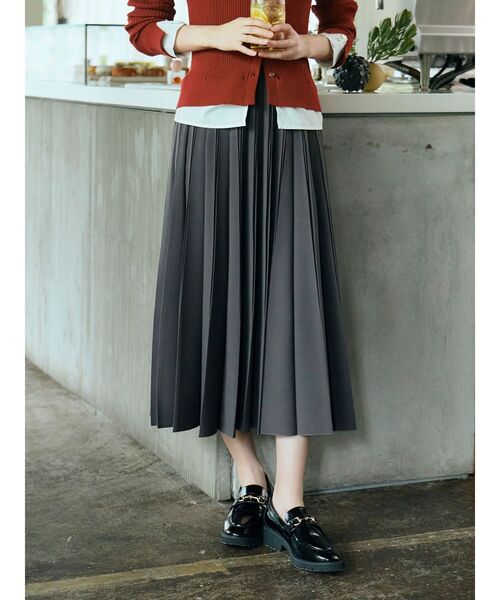 TONAL(トーナル)の「ハンドプリーツスカート(スカート・レディース・ピンク/チャコールグレー/アイボリー・SMALL/MEDIUM)」の1枚目の写真