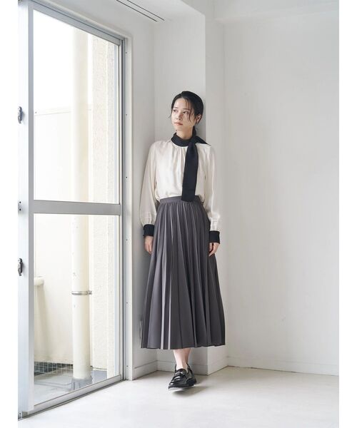 TONAL(トーナル)の「ハンドプリーツスカート(スカート・レディース・ピンク/チャコールグレー/アイボリー・SMALL/MEDIUM)」の8枚目の写真