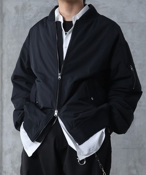 Confirm(コンファーム)の「AW ヴィンテージスモークウォッシュ柄 アブストラクト柄 ダブルジップ MA-1 中綿ブルゾン ビッグシルエット メンズ レディース ユニセックス 【Confirm】(ダウンジャケット/コート・メンズ・ブラック/ホワイト系/グレー系・L/M)」の5枚目の写真