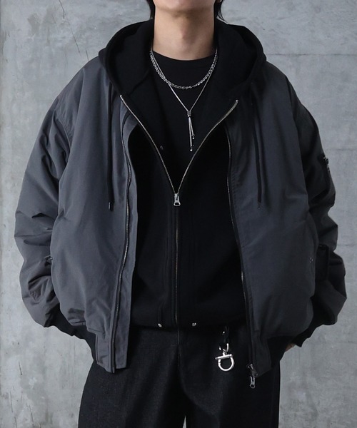 Confirm(コンファーム)の「AW ヴィンテージスモークウォッシュ柄 アブストラクト柄 ダブルジップ MA-1 中綿ブルゾン ビッグシルエット メンズ レディース ユニセックス 【Confirm】(ダウンジャケット/コート・メンズ・ブラック/ホワイト系/グレー系・L/M)」の6枚目の写真