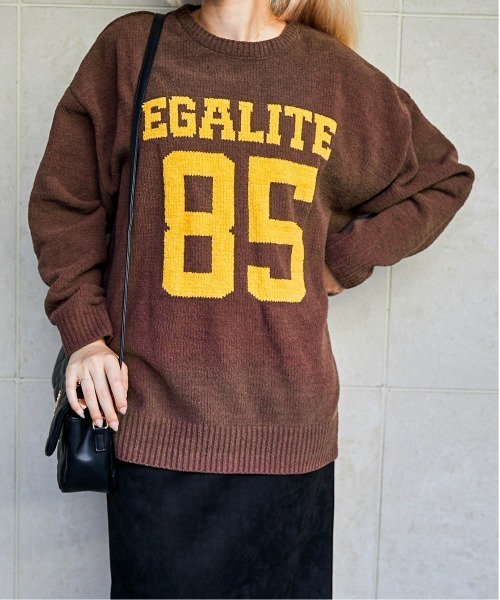 GORGE(ゴージ)の「《カレッジロゴ×ナンバリング》レディース モールニット プルオーバー ストリート ゆるシルエット 秋冬(ニット/セーター・レディース・ネイビー/ブラウン/オフホワイト・F)」の9枚目の写真